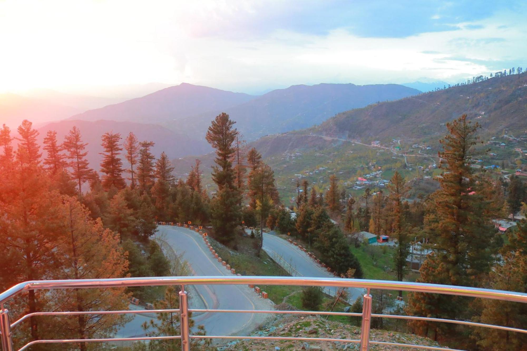 Al-Sadiq Hotel & Restaurant Malam Jabba Swat Saidu Sharif Exterior photo